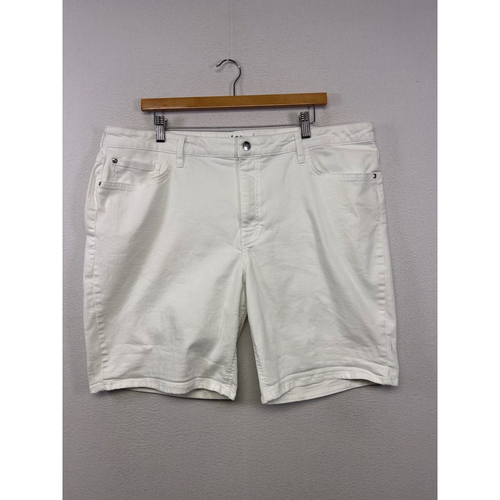 Summer Casual Lee Riders Womens 22M White Midrise Bermuda Denim Shorts